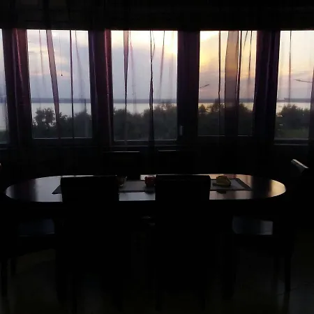 Lejlighed Apartament Crina Summerland *